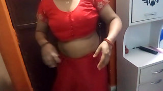 Beautiful Indian Bhabhi Having Romantic