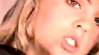 Svenska supermodellen Oral Pleasure och Anal Exploration