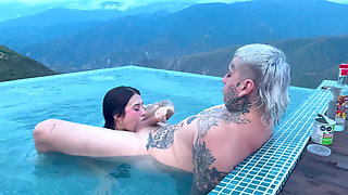 Tinder Date Ends In Outdoor Sex With Chicamocha Cannon In The Background