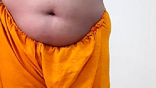 Indian Stepmom Show Her Boobs in Hotel