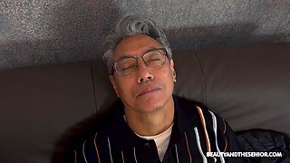 Blonde Beauty's Wild Passion with Old Intense Heat