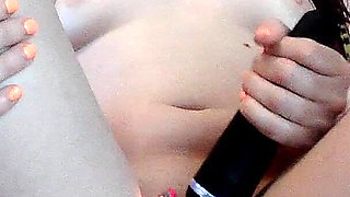 E-girl Cumming on Stream