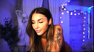 Perfect body big booty stocking babe teasing show