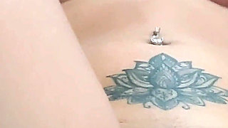 Beautiful Curvy Girl Masturbating in Close-up