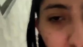 Webcam fun mature brunette with toys cum on cam