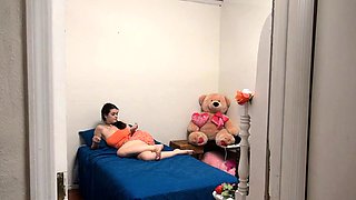 Small titted brunette teen fingering on the bed