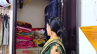 Makan Malin Ne Kiraya Na Dene Par Mujhe Nanga Karke Buri Tarah Choda