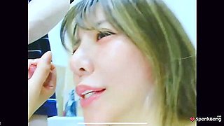 Erotic live chat with cute beautiful girl