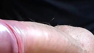 Horny MILF Continues Handjob Even After Cumshot