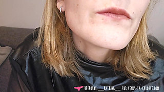 Vends-ta-culotte - A young French domina guides your submission and humiliation