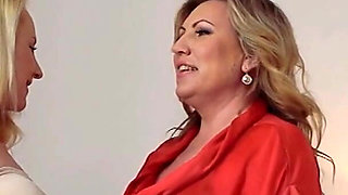 Naughty stepmother Seduces Her Curious Young Girl Into Hot Lesbian Sex