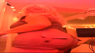 Dance with Rosie? Come on Sweet Pea. Get up and Let's Move Our Body!! Together