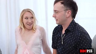 Snow Bunny Makes Her Cuck Watch Her Cunt Get Filled With BBC Cum