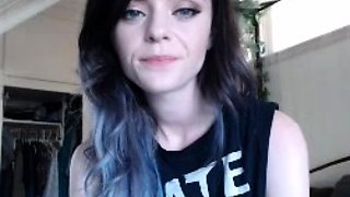 Amateur Webcam Teen Masturbates And Teases