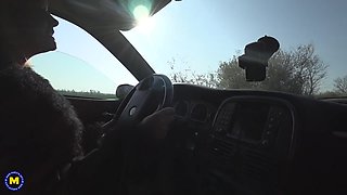 Mature Dogging Gang Bang With Squirting! - MatureNl
