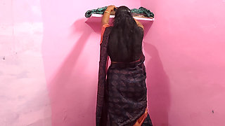 A Mature Woman Refused Sex and I Hugged Her Gently and Had Sex with Her