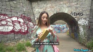 Kitty Love Wins Passion with a Public Prize