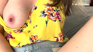 Big boob brunette masturbates on webcam