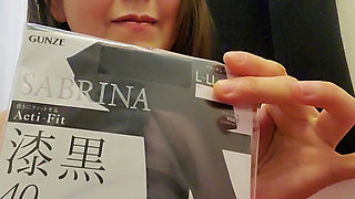 I Wear Black Pantyhose