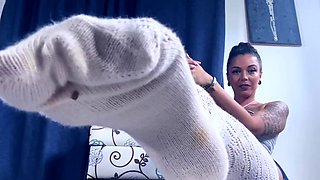 Kayla Jane's Feet - Sniffing The Babysitter'S Socks