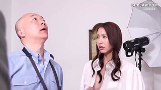 (rm) My Wife Became A Nude Model In Front Of My Boss