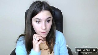 Skinny Small-Tits Petite Brunette Webcam Teen