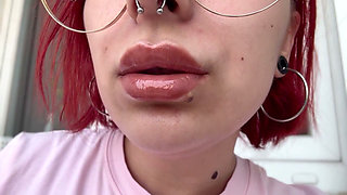 Close up Smoking with Lipgloss