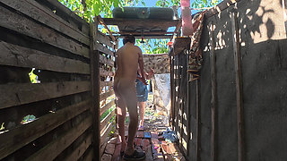 Outdoor Shower Couple