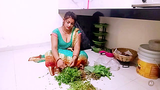 Riya Bhabhi was cutting vegetables in the kitchen, the boy went and left Riya Bhabhi after agreeing to her.