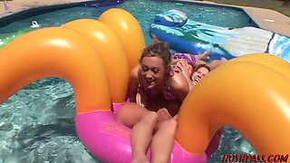 Gwen and Trishas Poolside Lesbian Pussy Toy Play