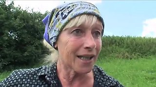 Young Teen Hitchhiker Grateful For Old Pig Rescue With Stepgranny Outdoor Threesome