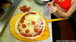 Pussy Backed Pizza With Levi Cash, Brit - Brazzers