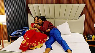 Lal pari jesi hot hardcore lady bathroom m mili uske sath sex karne ke leye bat hui phle wo na bolrhi thii fir usne soft sex karne ke leye k