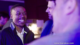 Pretty Mariskax and Mariska X's ass fuck video