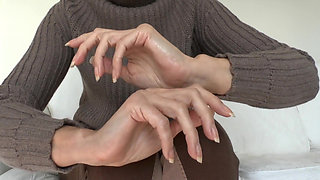 Natural Long Fingernails, Middle Finger, and Finger Snapping, JOI, Lady Victoria Valente