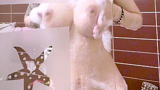 Big boobs milf masturbates with her dildo