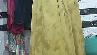 Priya Bhabi Sunday Enjoy Bath Video