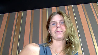 Strong and ugly German whore masturbates in solo action