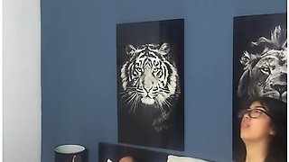 I Masturbate And Seduce My Stepfather To Have Sex