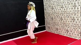 Luxury Fetish Dolls Brazil - Kick Queen Foot Worship After