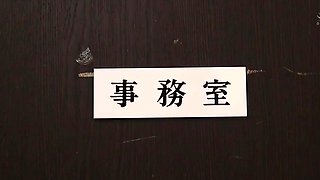 Old guy scores young girl Anita in the park