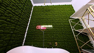 Nicole Rae Fucks Herself with a Huge Dildo Until She