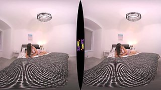 Horny Before Bed - ZexyVR