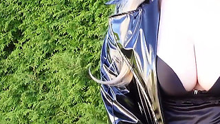 Strap-on Curvy Mistress with Big Ass