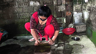 I see my aunty sitting in a very hot position I hugged her and started fucking her in the ass.