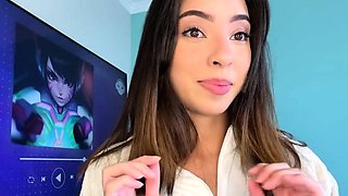 Tasty Pantyhose Babe in Kinky Solo Webcam Show