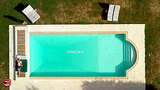 Nailing Betrayal Stepmom Get laid By Her Lover At Pool - Porn babe