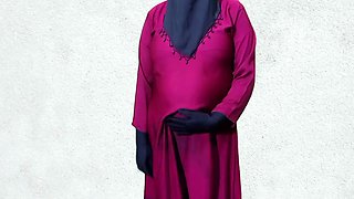 Indian girl enjoys wife sharing with her husband in a sexy scene