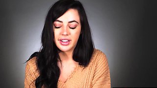 Hottie big bootie mom loves masturbation