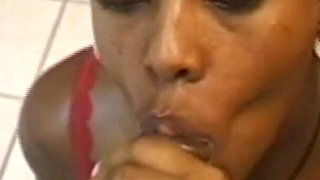 Mounettes Swallow Cock Hard